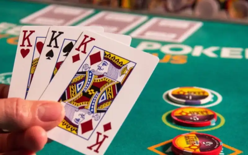 Enjoy quick and thrilling poker rounds with 3 Card Poker on Melbet.